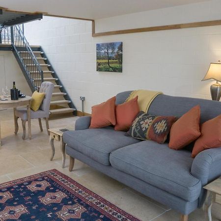 Vineyard Barn Room Woodchester Екстер'єр фото